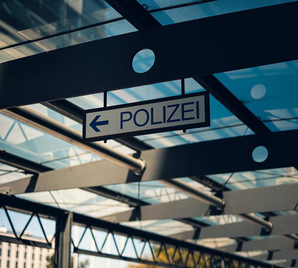Wegweiser zur Polizei